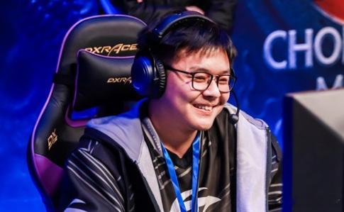 职业生涯焕发第二春的Midone谈自己ID的由来dota2 MidOne：那时候