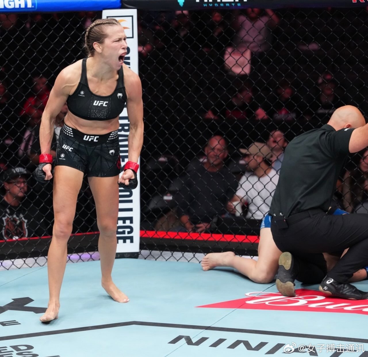 UFC 获胜者感言——Katlyn Cerminara（凯特琳·库卡吉安）“看来