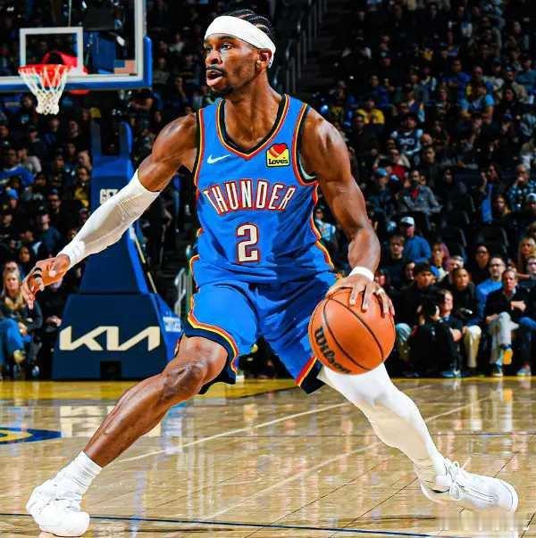 上一场常规赛在丹佛高原挑落掘金的雷霆，休整一天之后，回到自己的主场迎战来访的奥兰