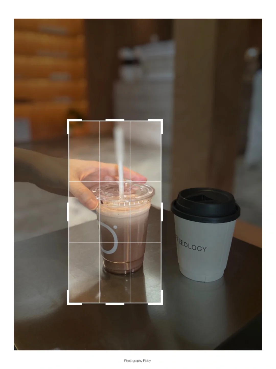 去喝咖啡一定要这样构图秒变发光氛围感海报