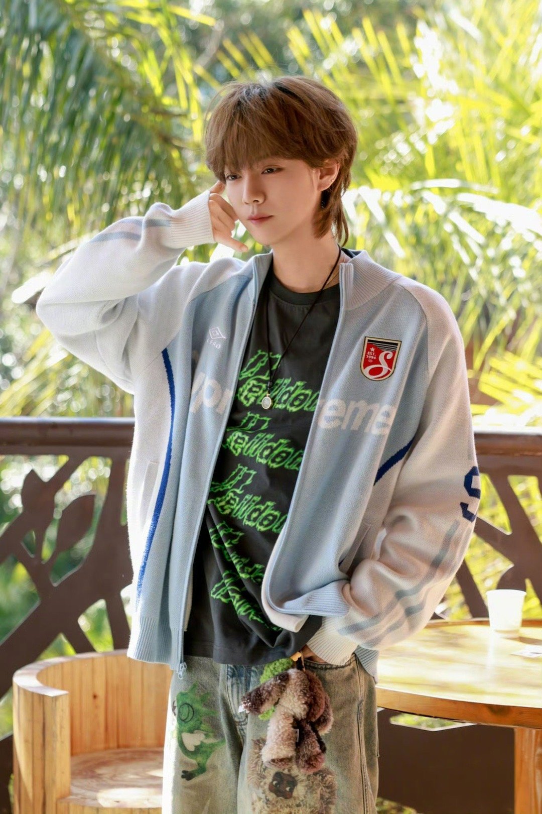 鹿晗王勉抢座位抢座名场面全程高能，幼稚又可爱~ 