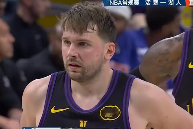 詹姆斯最后四次进攻未果！湖人101：105雄鹿，东契奇化身打铁匠！

北京时间元