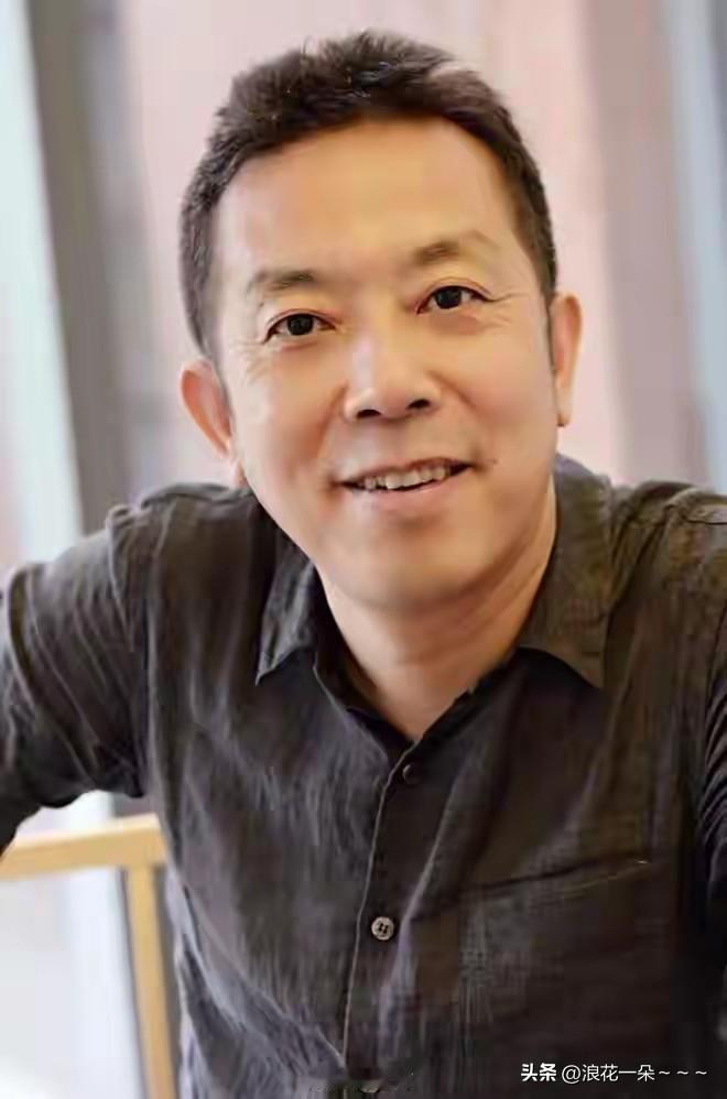 封杀？！
建议平台赶紧把罗永浩和贾国良给封杀了，我个人感觉这两个人影响太坏，在网