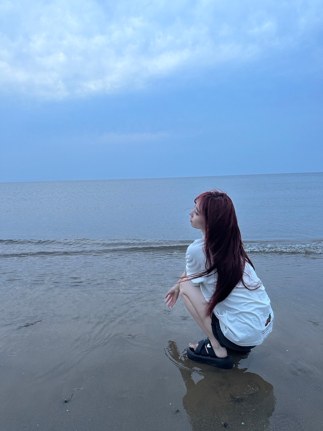 山东日记 刚翻相册才想起来 海边🏝所有照片都忘发了，也没拍啥照片，海边真的不知