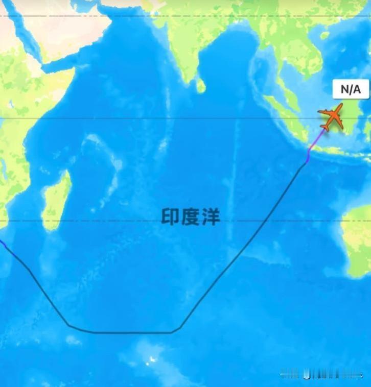 赖皮已返台。还是那架飞机，绕道飞了22个小时。难道当年送人专机，就想到了今天自己