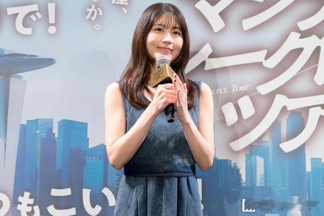 日娱新闻有村架纯 演员有村架纯于6月10日与天野千寻导演一同出席了在东京都内举办