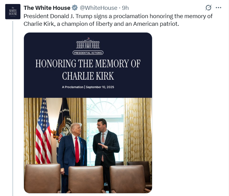 白宫称，特朗普签署了一份公告，以纪念“自由的捍卫者及美国的爱国者”查理·柯克。 
