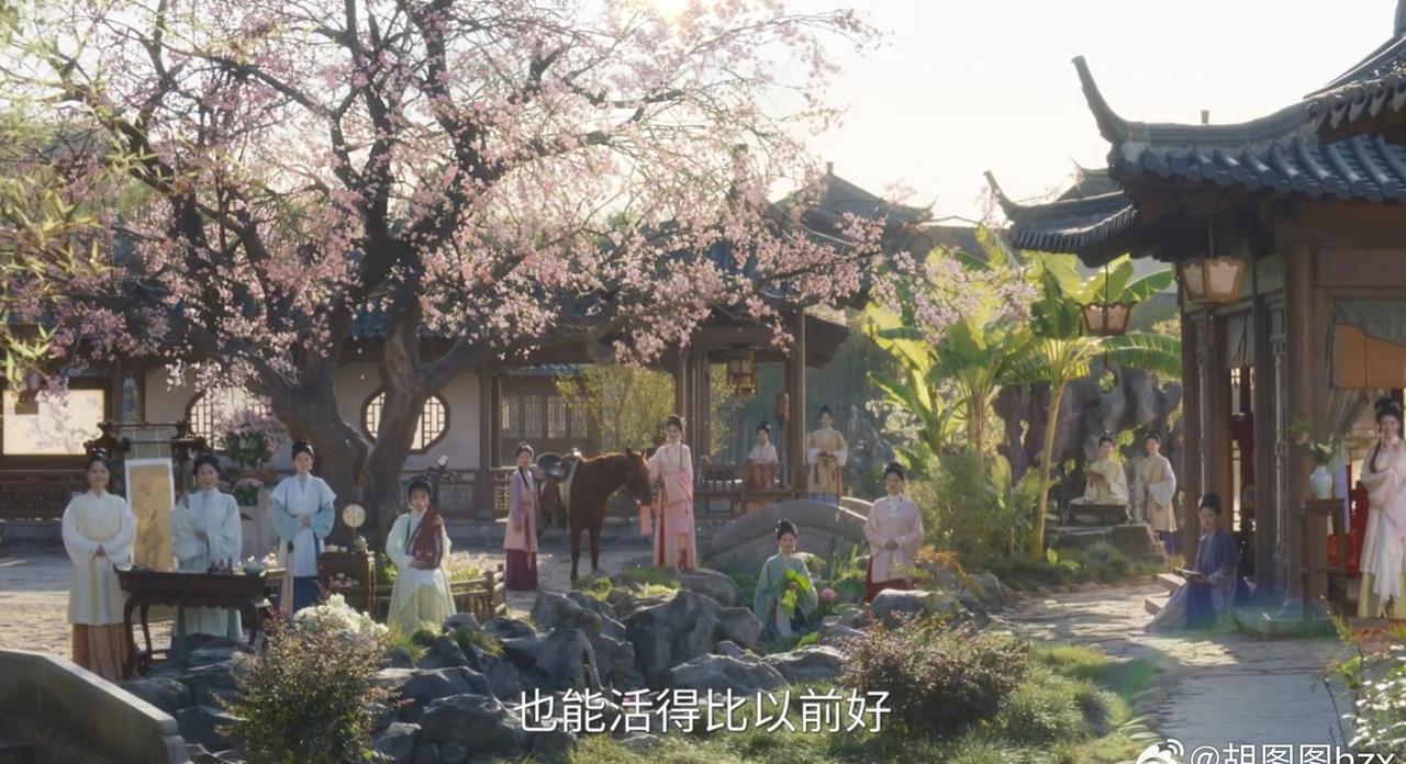 兰香如故《兰香如故》看完了，好舍不得[流泪]这部剧的演员都选得很好，服饰和发饰都