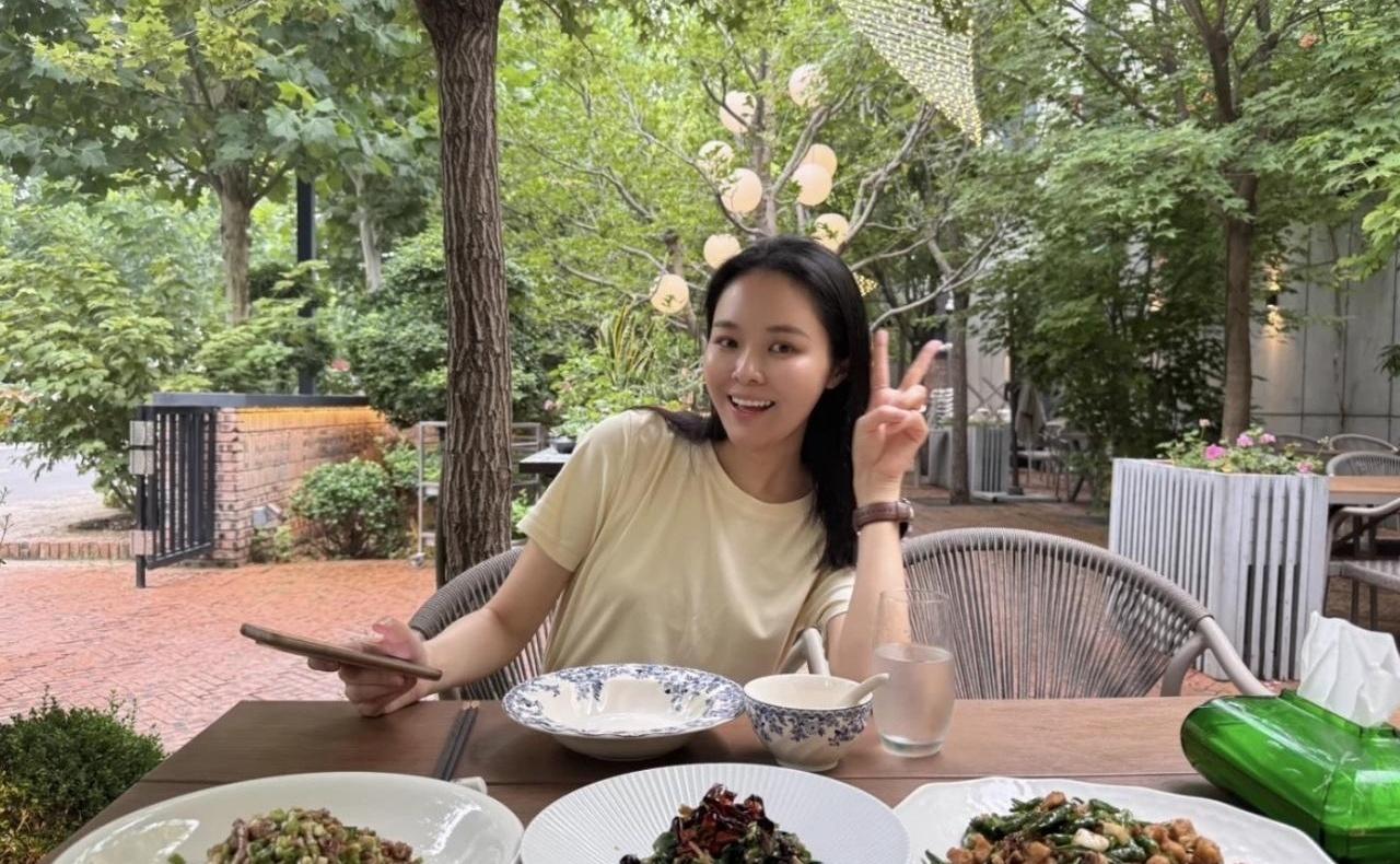 几千块的新衣服连吊牌都没拆，人却再也穿不上了，换作是你，这心里得多堵得慌？龚爽走