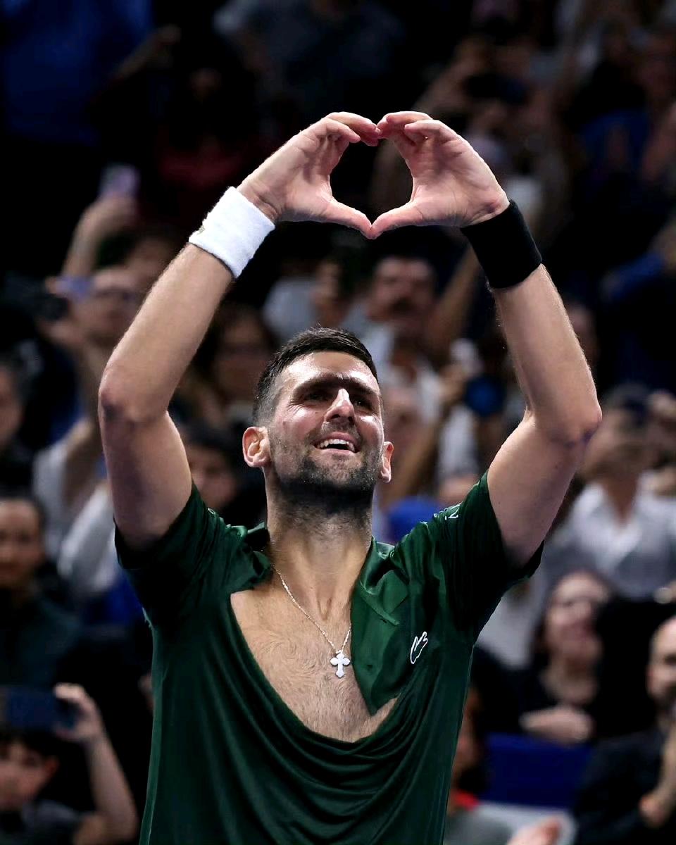 第101冠，老父亲激动得又撕上衣了！上次疯狂撕衣还是上一次……
2023年辛辛那