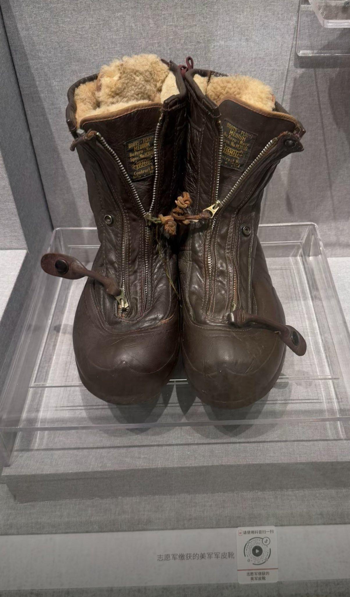 这是70多年前朝鲜战场上的美军冬季装备，现在看上去保暖性依然很不错。难以想象，在