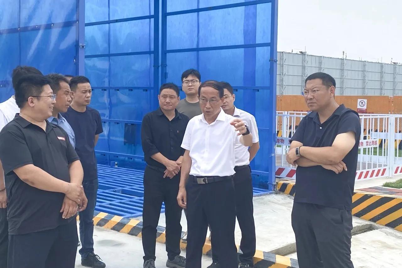 市交通地产集团领导督导检查东南三环片区安全生产、防汛和大气污染防治工作

7月1