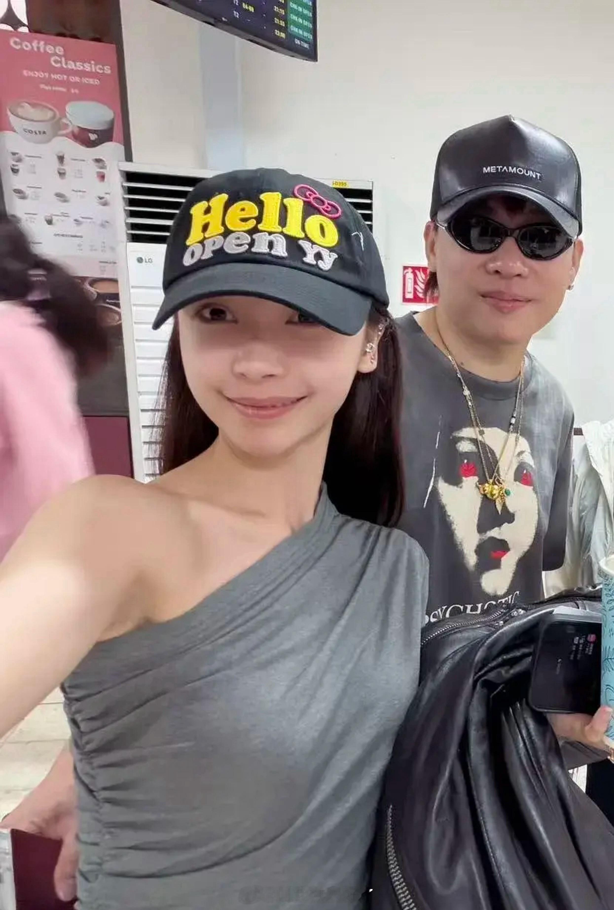 胡彦斌现在可以说自己当时说谈二十岁女孩太幼稚那段是ai说的“不是本人！抱歉！”