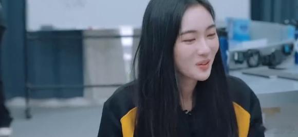 #点奶茶不请同事尴尬吗# 点奶茶不请同事那又咋了[允悲]不过看到赵嘉敏的经历看似