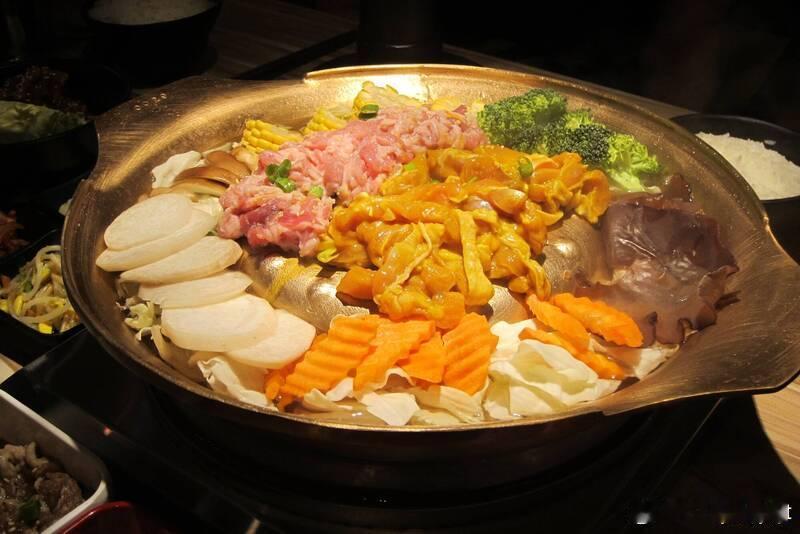 【用脏话做宣传？意大利亚洲餐厅遭批“错误营销”】海外新鲜事 意大利一家亚洲餐厅近