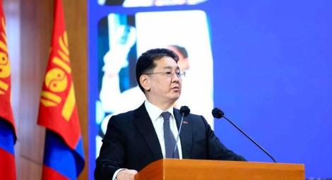 不能等了！蒙古国总理二次辞职背后不简单，亲华与亲西方路线之争浮出水面，未来选择可