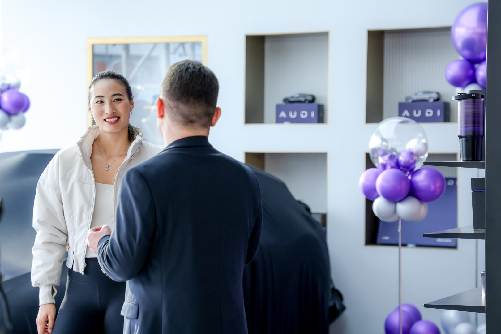 郑钦文的旅行新搭子从选车试驾到正式提车，郑钦文终于将奥迪E5钦定版纳入生活版图—