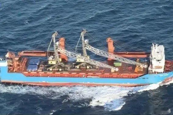 凤凰新闻【外媒：向朝鲜运输潜艇核反应堆的俄罗斯货船被击沉】【军武次位面】作者：天