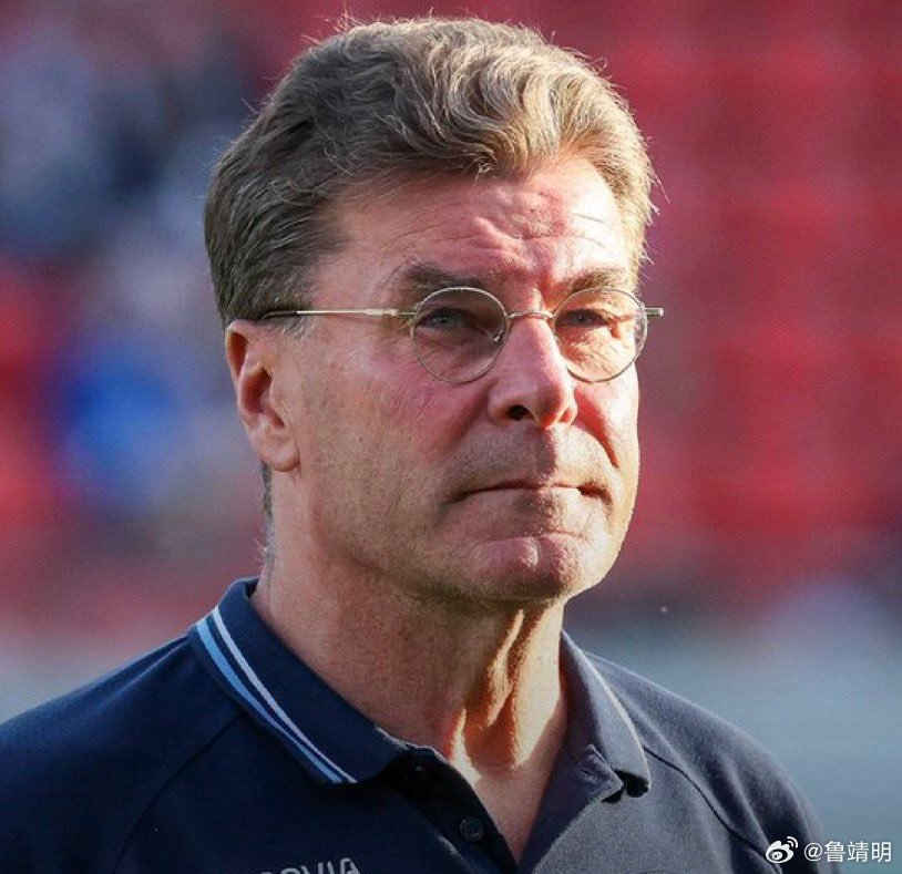 【重返】61岁的黑金将接替丹尼尔-鲍尔再次执教狼堡至本赛季结束，他的任务是避免前
