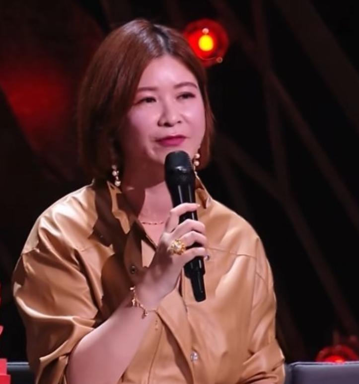 杜华直播发言真的要注意点了，

直播综艺真的容不得半分随口说

这发言状态，差一