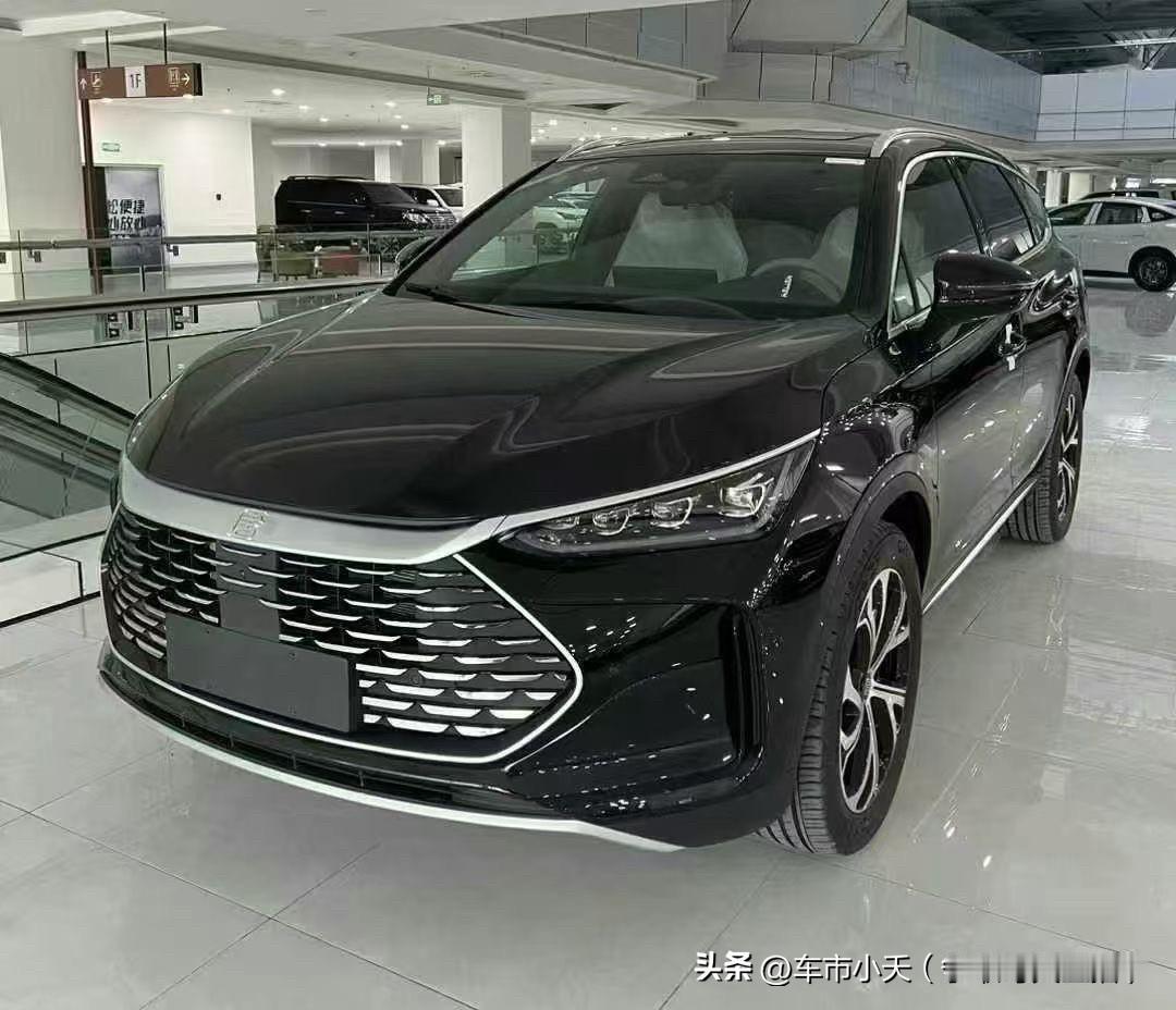 比亚迪的唐和汉，现在对于没有旧车的消费者比较友好。唐和汉都有超级置换，金额是10