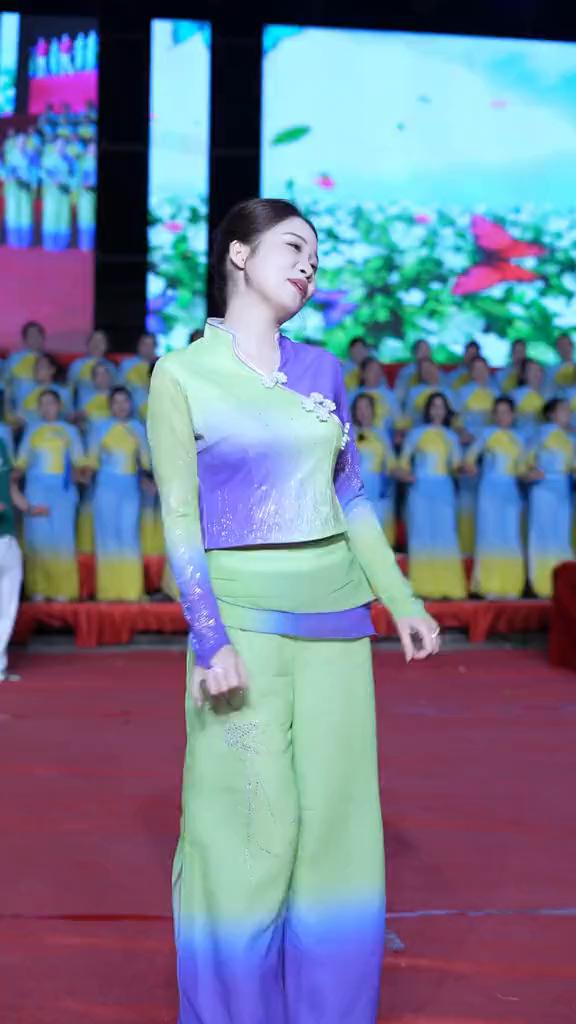 请请请请请，做调声。调声快调是及啊春景。