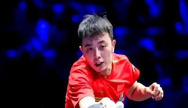 10平那两板，他没敢炸，不是怕输，是怕自己炸不响。
勒布伦反手一拧，72%命中率