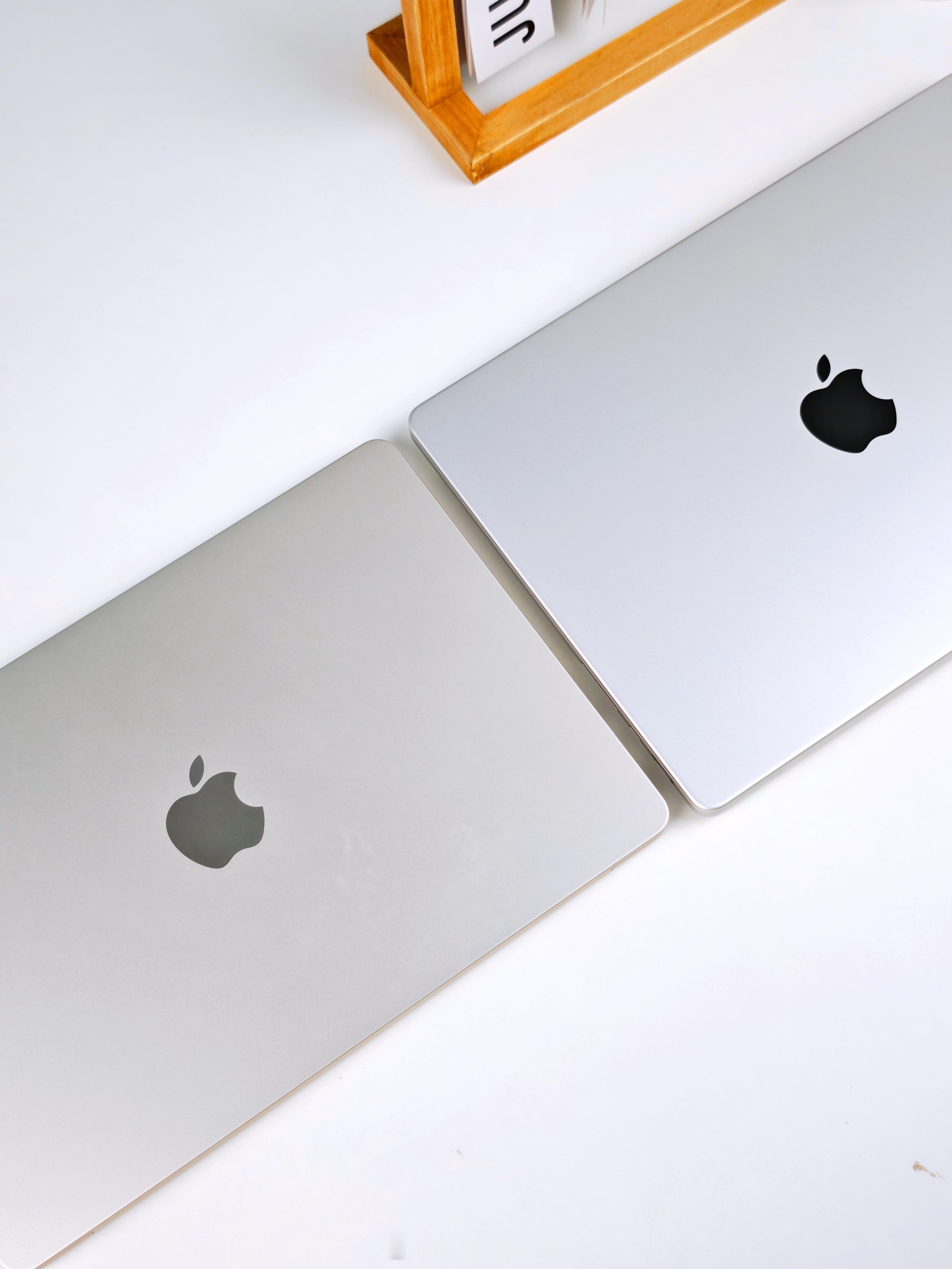 MacBook Pro M4到了，比原来的Air边框更窄，显示更细腻，屏幕也大了
