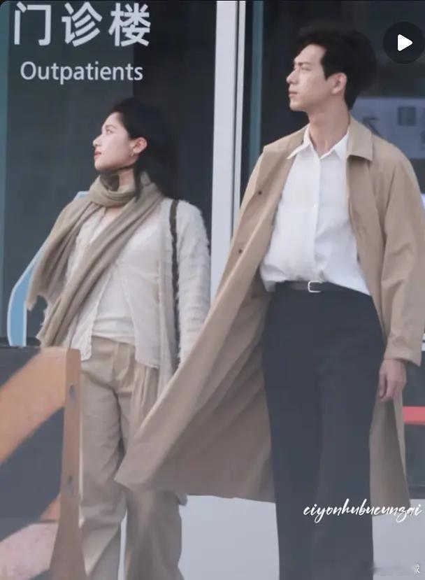 雾里青怎么越拍越土了？为什么张婧仪戏外都挺好看的，一到剧里就不行了 