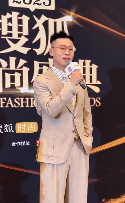 杨九郎相声出身做演员不算劣势 网友质疑声里，九郎从容不迫！相声的表演技巧，会成为
