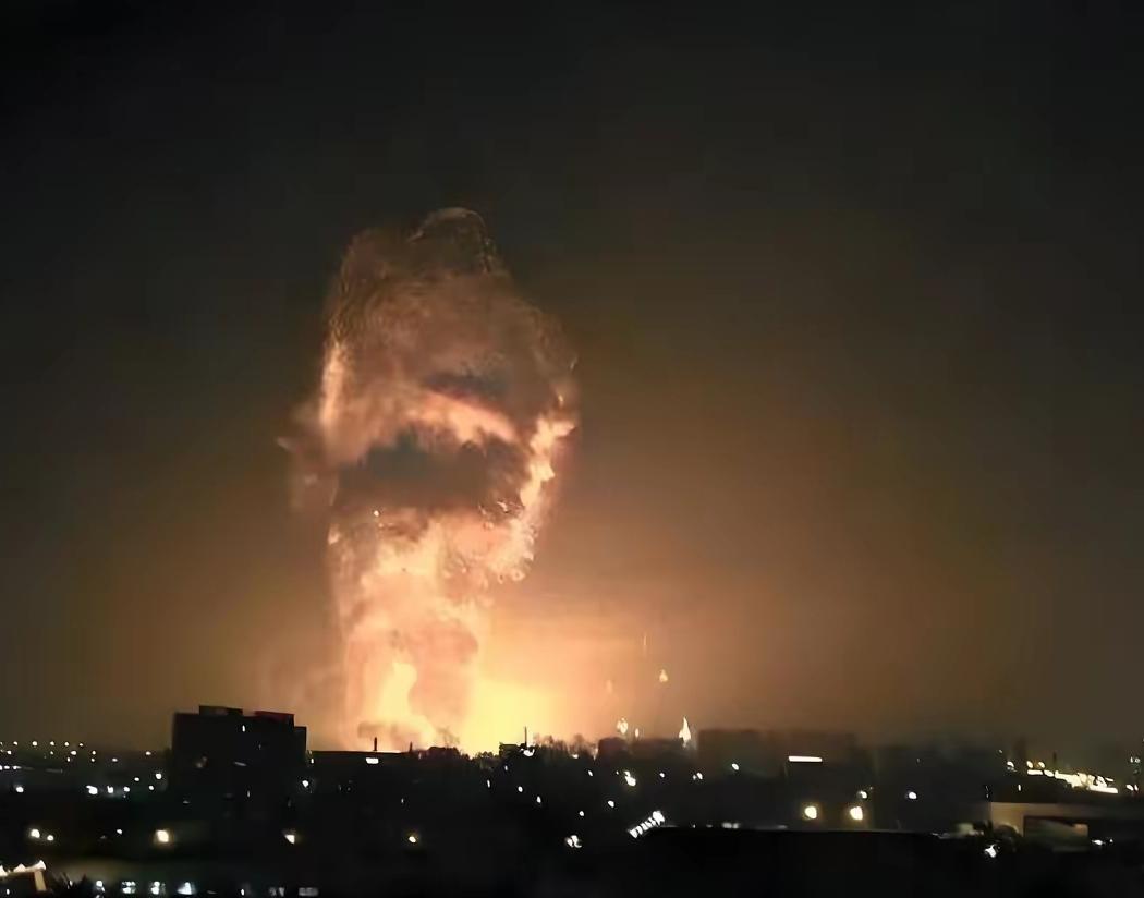 “榛树”炸穿储气库，但很多人以为这只是一次姿态性打击？错了！真相是：俄罗斯不再打