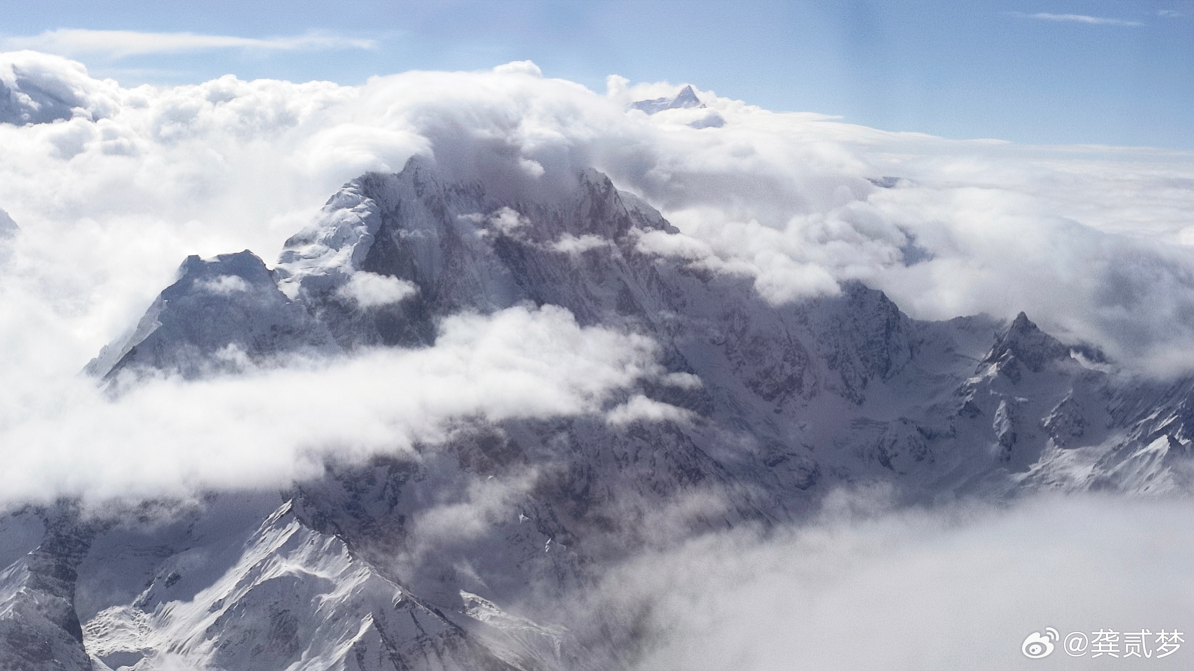有差不多快10年没来西藏了上回还是15年穿越无人区的那会儿 