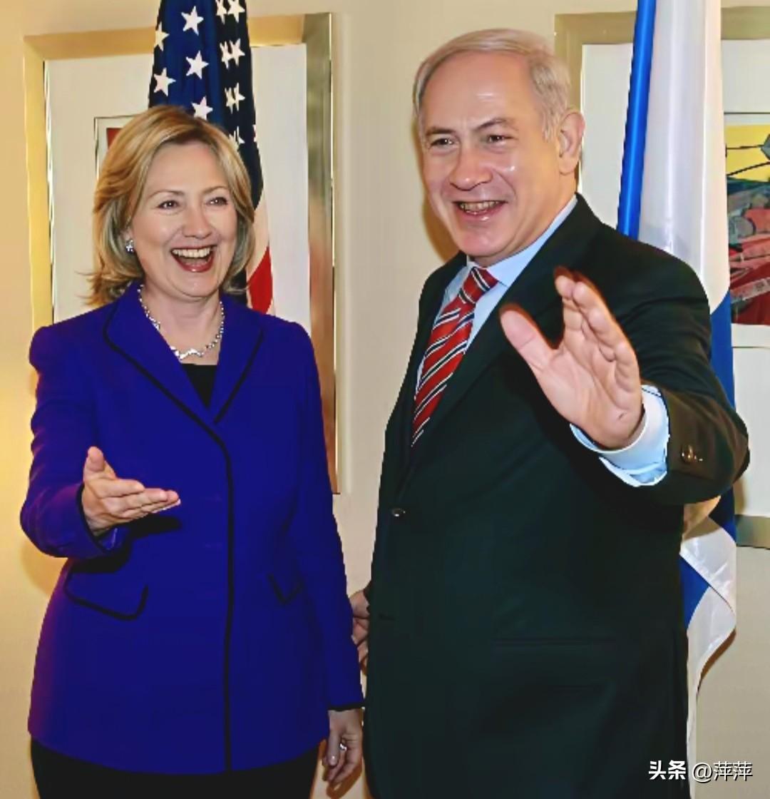 这张照片拍摄于2009年3月3日，地点在耶路撒冷的大卫王酒店。
 
当时，希拉里