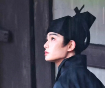 真·刀削般的下颌线 