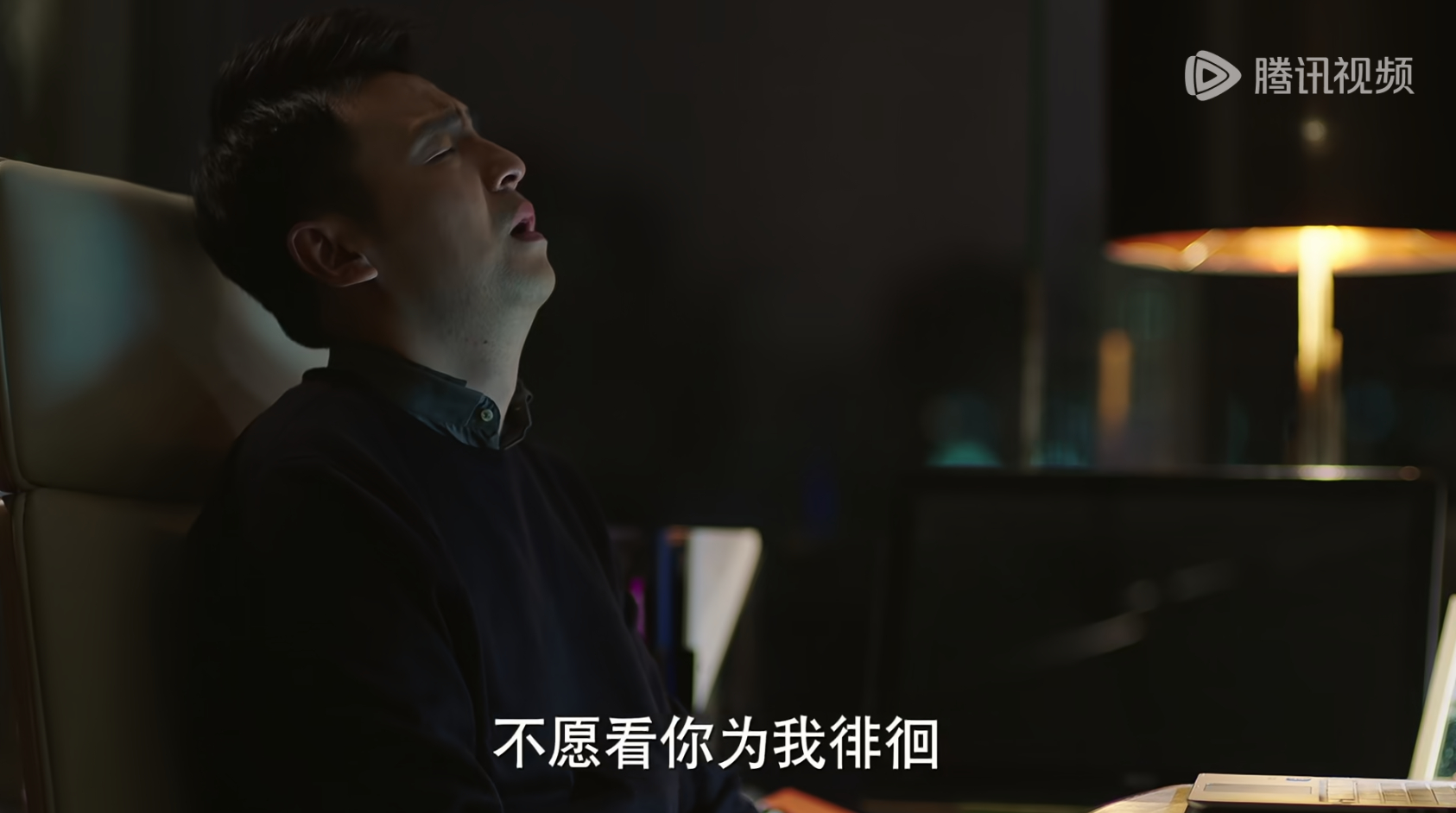 陈俊生的表情完美演绎坐在工位的我 