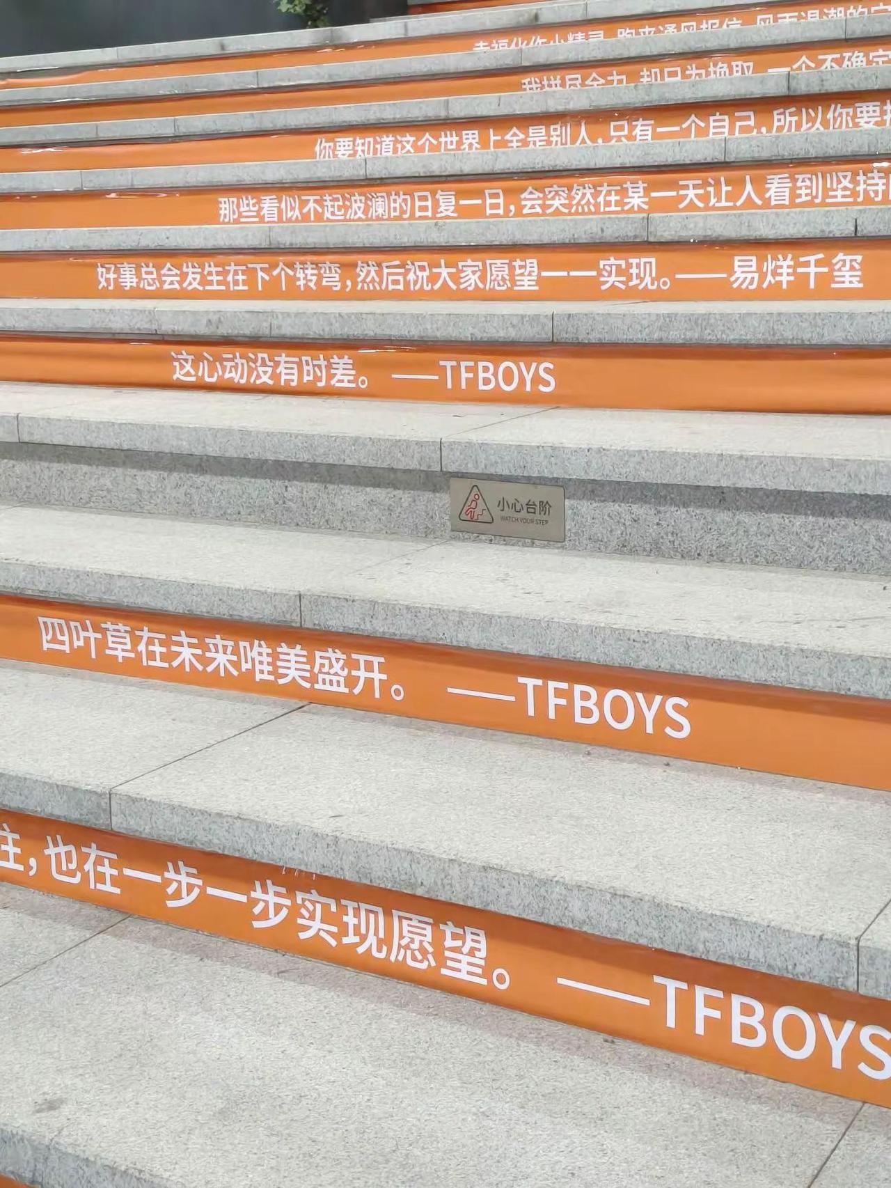 被同担塞了很多物料的一天