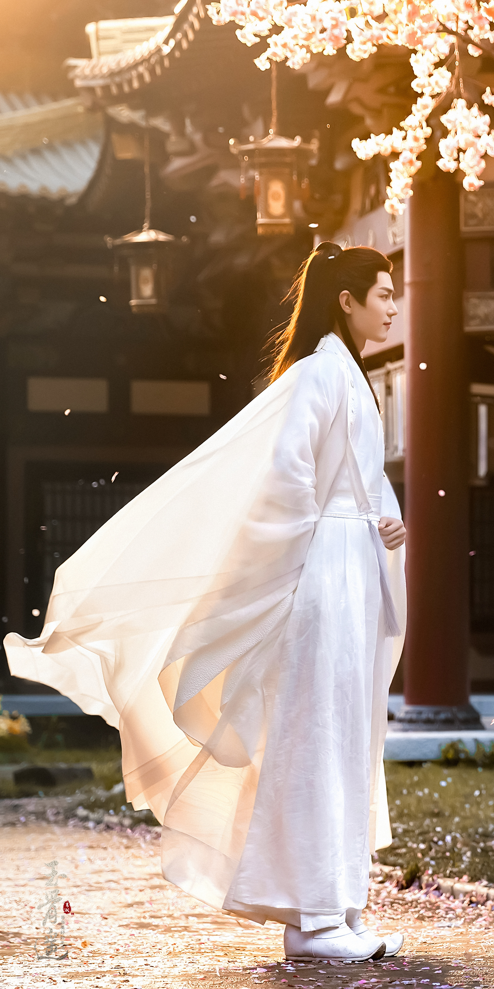 ♡⃝ 𝒍𝒐𝒗𝒆 ʚɞ ☽⋆❥ »» 肖战 时影上神下凡啊！仙品呀！肖战时