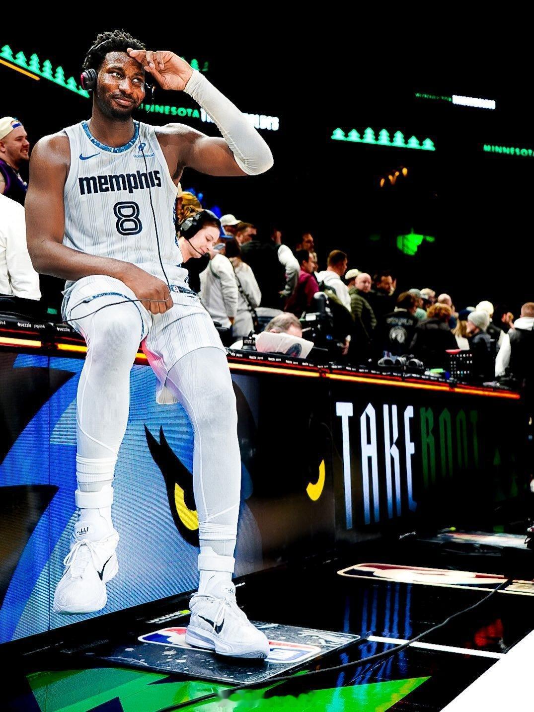 客场两连胜📷熊熊斗志  cr：孟菲斯灰熊 