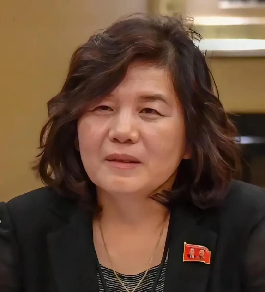 朝鲜外长崔善姬对来访的俄外长拉夫罗夫表示：“朝鲜政府毫不动摇、始终如一地支持俄罗