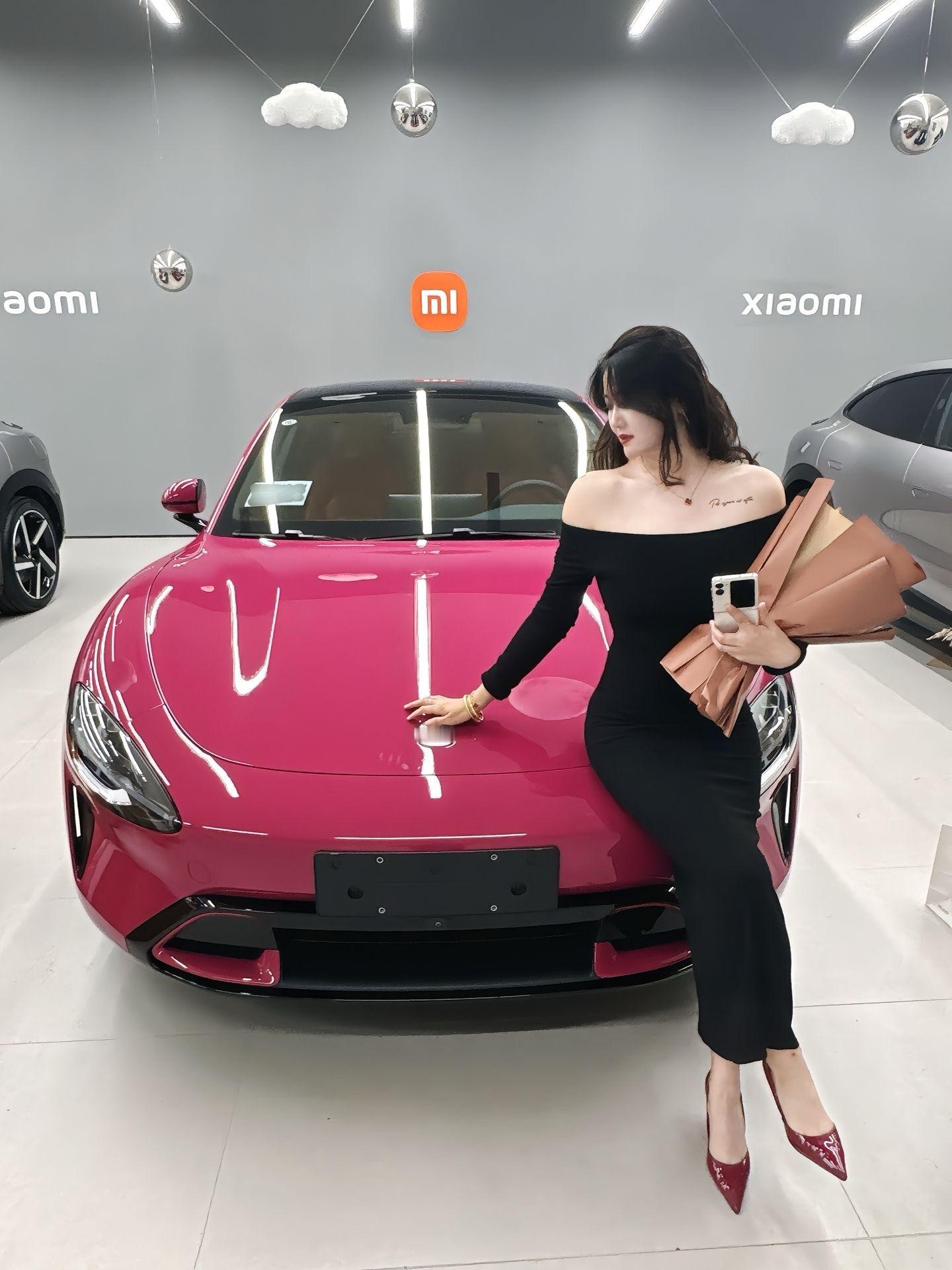 SU7璀璨杨红很漂亮 ​​​