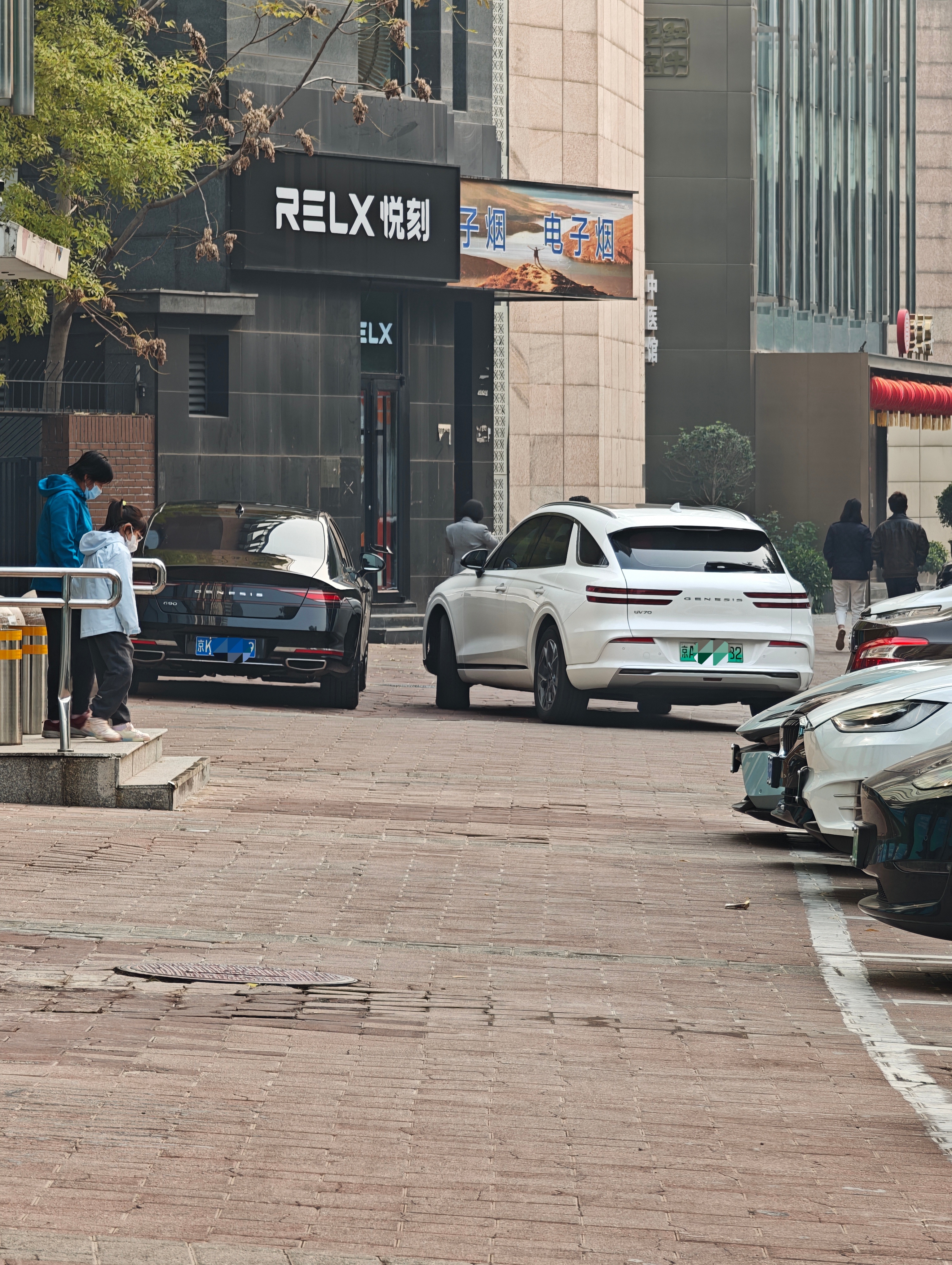 望京应该是全中国捷尼赛思密度最高的地方之一吧？