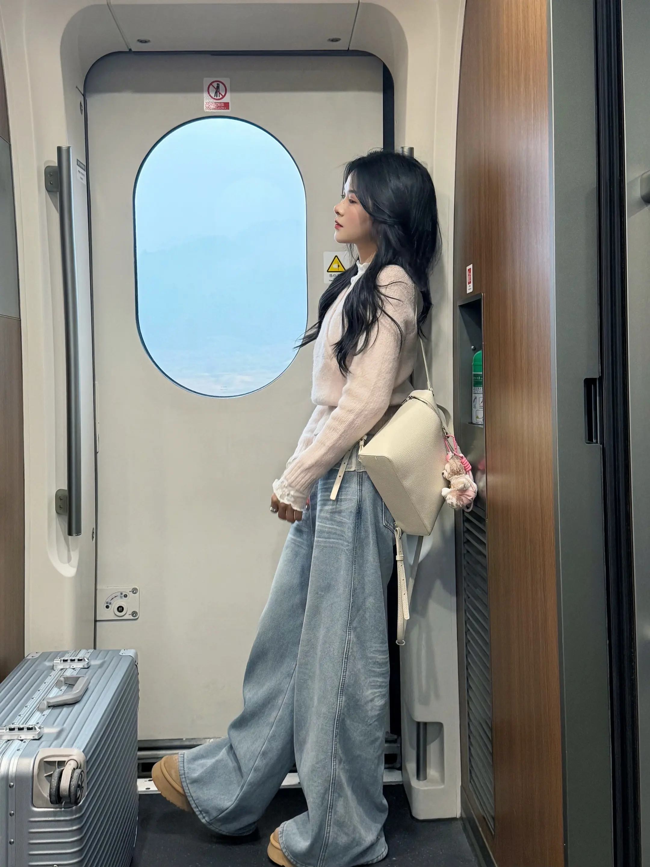 我们都是世界的过客 所以何必计较这么多