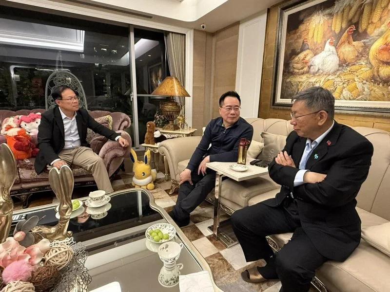 蔡正元今发监，柯文哲昨被判重刑仍深夜探视送暖
台湾民众党前主席柯文哲昨因京华城案