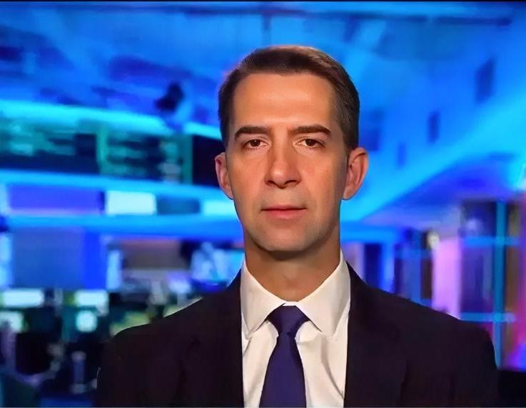 美参议员科顿表示，真正保障乌克兰安全的是来自西方的坦克、枪支和无人机，而不是西方