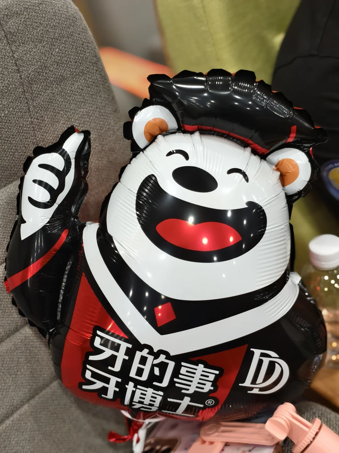 变脸熊猫