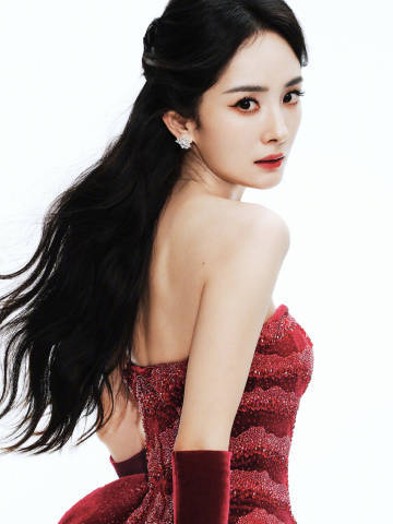 杨幂云锦鹅绒服大片 杨幂完美诠释