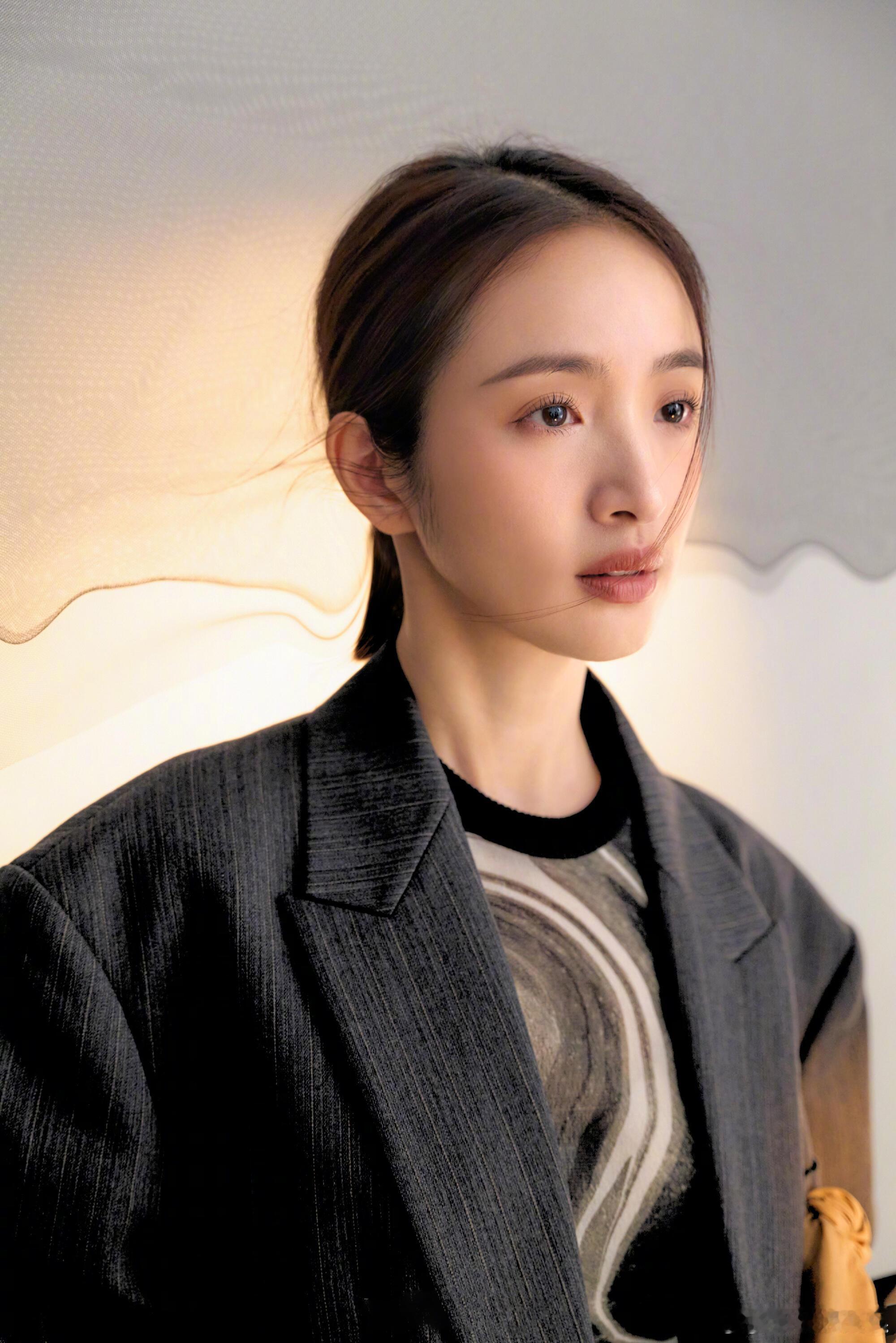 林依晨回应是否要三胎林依晨称育儿比当演员难 据台媒，近日受访谈升级为二宝妈妈，直