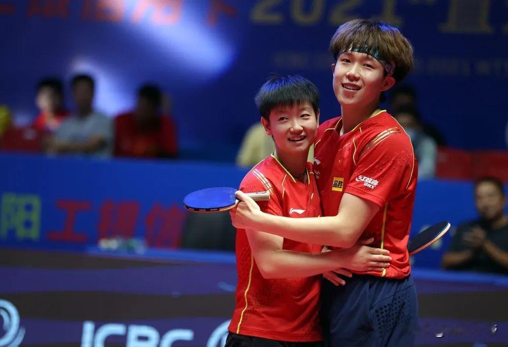 不知不觉，新加坡大满贯赛上，国乒的女双和混双都已经被淘汰了。有的人说，锻炼新人总