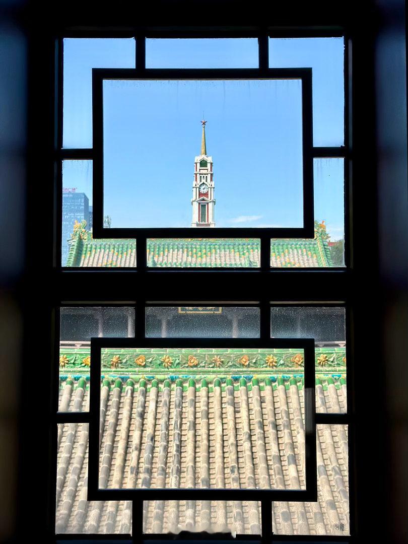 山西省督军府，民国时期的新中式建筑很漂亮，上世纪五十年代的苏式建筑也不难看，总之