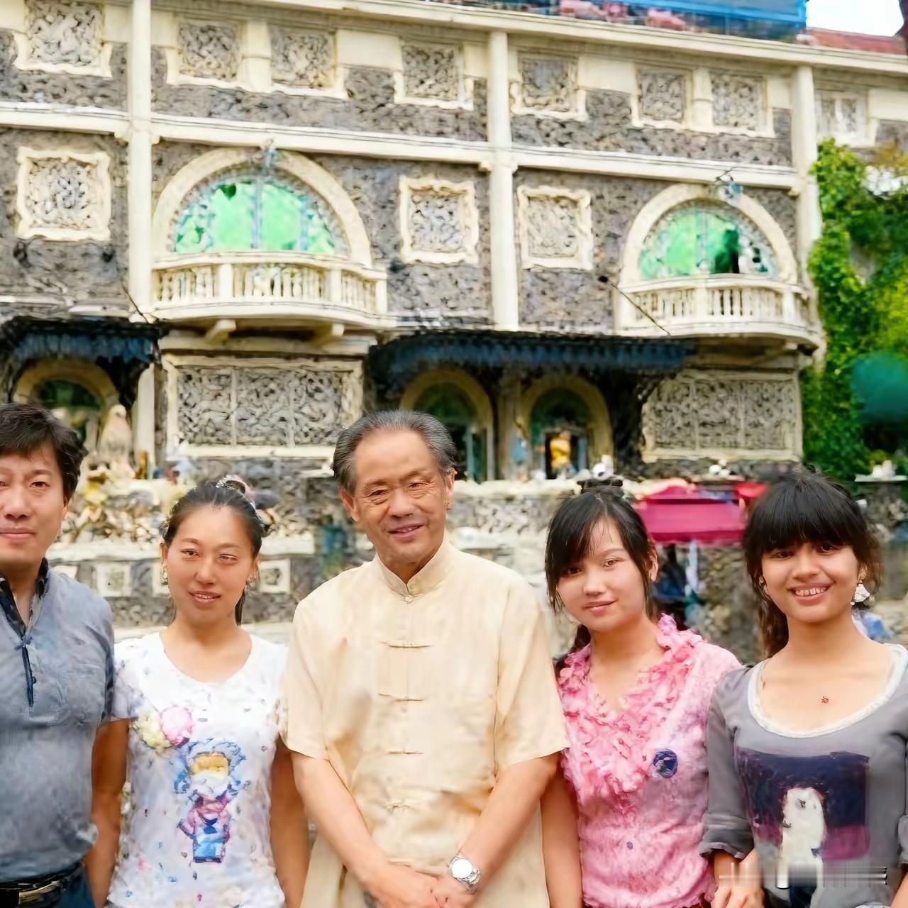 以前对博物馆这些单位没有当一回事，以为这地方也没有什么权利，也没有多少资源，更没